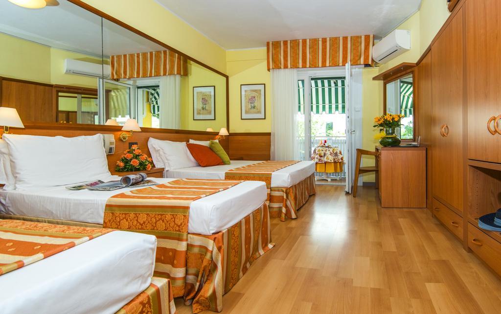 Hotel Al Prater Lignano Sabbiadoro Eksteriør bilde