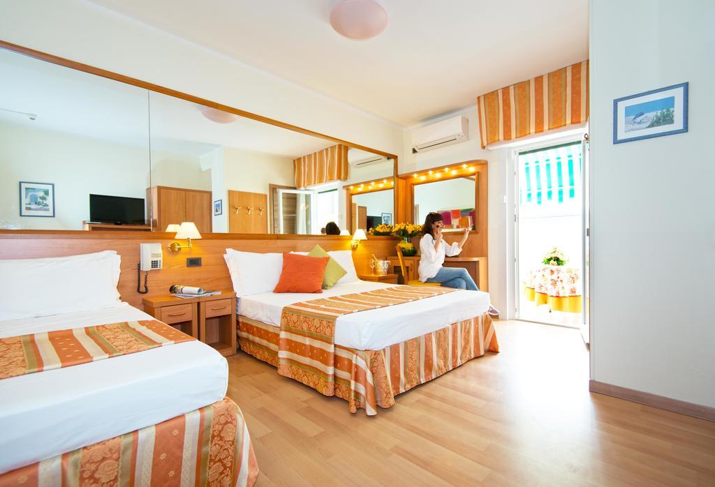 Hotel Al Prater Lignano Sabbiadoro Eksteriør bilde