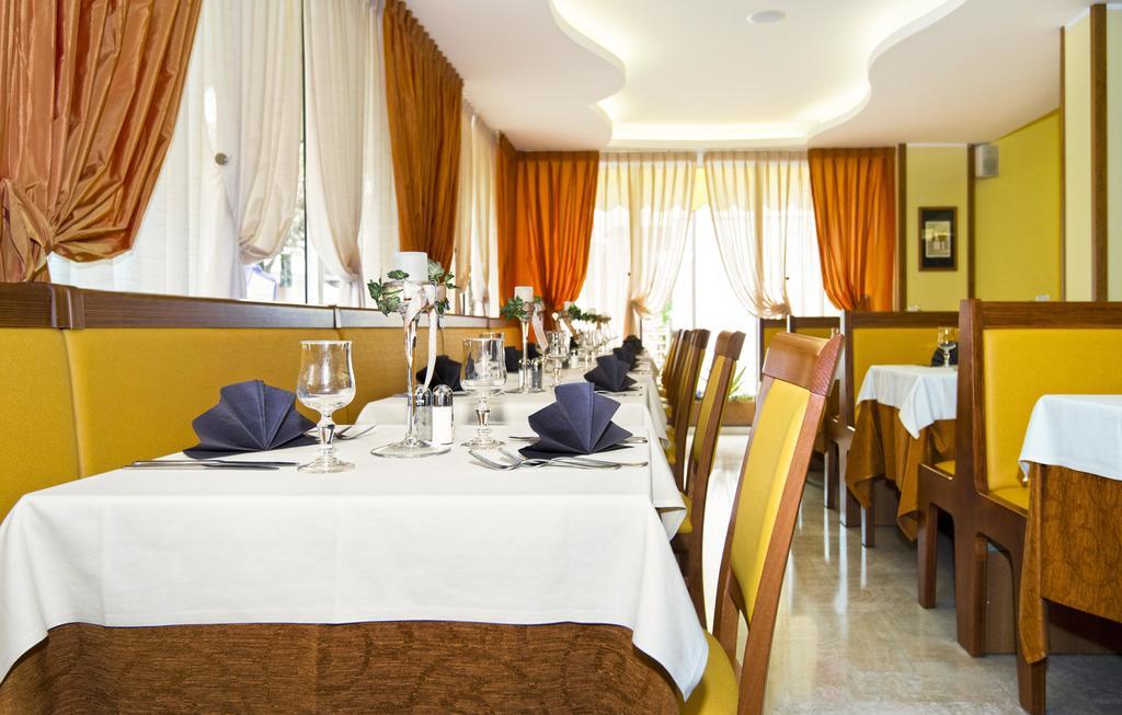 Hotel Al Prater Lignano Sabbiadoro Eksteriør bilde