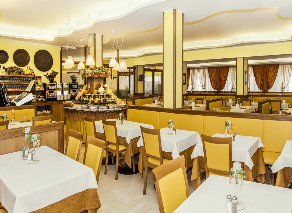 Hotel Al Prater Lignano Sabbiadoro Eksteriør bilde